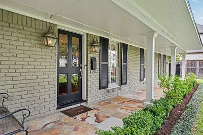 5623 Overbrook Lane, Houston, TX 77056 - Photo 2