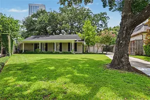 5623 Overbrook Ln, Houston, TX 77056 - Photo 1