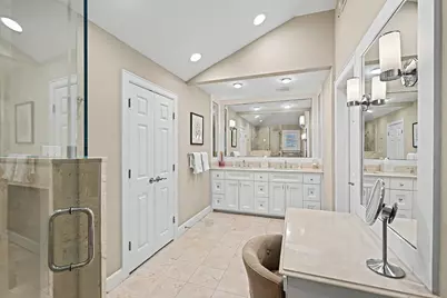 5623 Overbrook Lane, Houston, TX 77056 - Photo 14