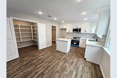 10846 Kirktown Drive, Houston, TX 77089 - Photo 4