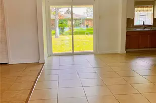 5711 FM 2004, Hitchcock, TX 77563 - Photo 2