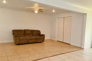 5711 FM 2004, Hitchcock, TX 77563 - Photo 4