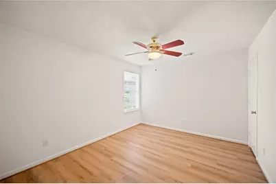 2601 S Broadway Street #8, La Porte, TX 77571 - Photo 20