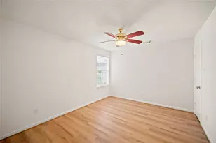 2601 S Broadway St, La Porte, TX 77571 - Photo 20