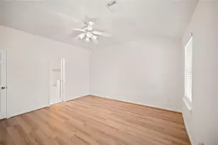 2601 S Broadway St, La Porte, TX 77571 - Photo 16