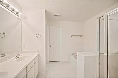 2601 S Broadway Street #8, La Porte, TX 77571 - Photo 18