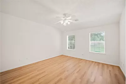 2601 S Broadway Street #8, La Porte, TX 77571 - Photo 14