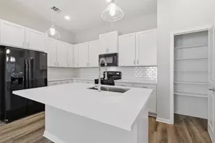 9912 Clark Rd, Houston, TX 77076 - Photo 8