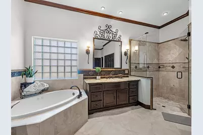 14211 Norhill Pointe Drive, Houston, TX 77044 - Photo 30