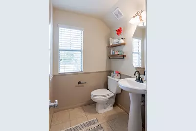 27 S Mews Wood Court, The Woodlands, TX 77381 - Photo 26