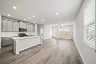 1121 Avenue M, Bay City, TX 77414 - Photo 8