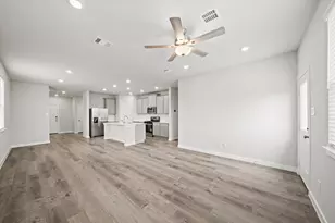 1121 Avenue M, Bay City, TX 77414 - Photo 10