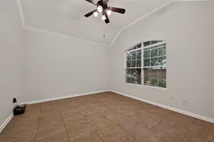 9810 Aubrey Hills Ln, Katy, TX 77494 - Photo 12