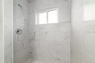 12207 Plumpoint Dr, Houston, TX 77099 - Photo 16