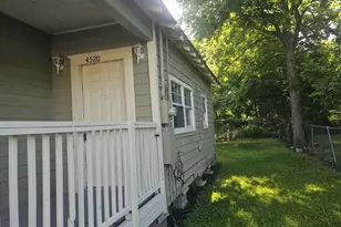 4520 Falls St, Houston, TX 77026 - Photo 2