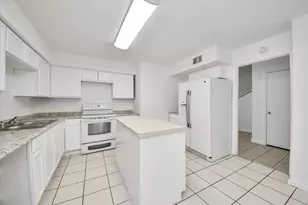 15534 Weldon Dr, Houston, TX 77032 - Photo 10