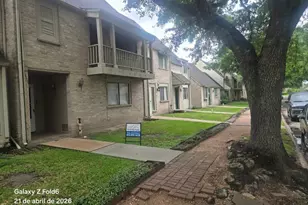 15534 Weldon Dr, Houston, TX 77032 - Photo 2