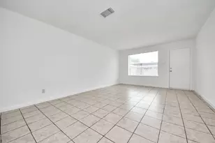 15534 Weldon Dr, Houston, TX 77032 - Photo 4