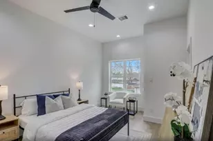 1217 Dewalt St, Houston, TX 77088 - Photo 16
