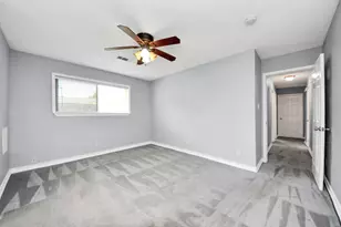 9915 Forest Hollow Dr, Baytown, TX 77521 - Photo 10