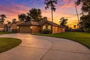 1022 S Diamondhead Blvd, Crosby, TX 77532 - Photo 1