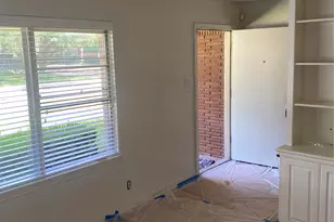 8318 Greenbush St, Houston, TX 77025 - Photo 10