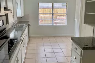8318 Greenbush St, Houston, TX 77025 - Photo 6