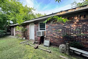 3917 Willow Springs Ln, Houston, TX 77080 - Photo 6