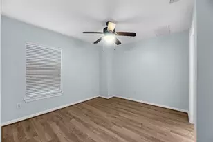 1712 Bevis St, Houston, TX 77008 - Photo 12