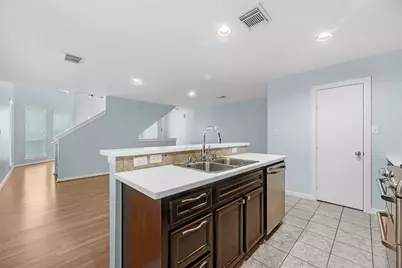 1712 Bevis Street, Houston, TX 77008 - Photo 24