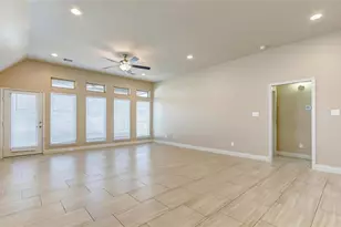 9811 Joyce Dr, Iowa Colony, TX 77583 - Photo 6