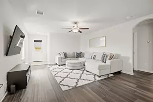 6214 El Topacio Dr, Houston, TX 77048 - Photo 14