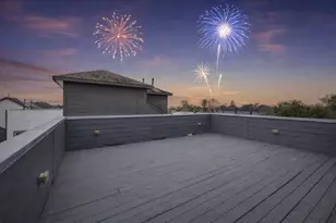 1630 W 24th St, Houston, TX 77008 - Photo 2