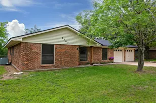 1307 Langford St, College Station, TX 77840 - Photo 2