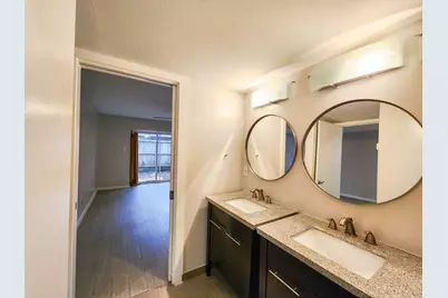 2575 Marilee Lane #1, Houston, TX 77057 - Photo 12