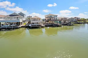 1303 Coral Way, Tiki Island, TX 77554 - Photo 40