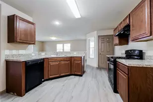 2422 Gibbs Bend Ct, Houston, TX 77073 - Photo 2