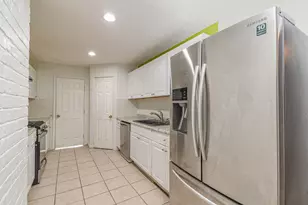 12054 Plumpoint Dr, Houston, TX 77099 - Photo 10