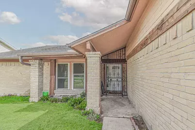 12054 Plumpoint Drive, Houston, TX 77099 - Photo 2