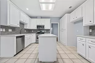 31115 Stella Ln, Tomball, TX 77375 - Photo 10