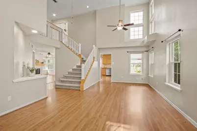 35 Dovewing Place, The Woodlands, TX 77382 - Photo 4