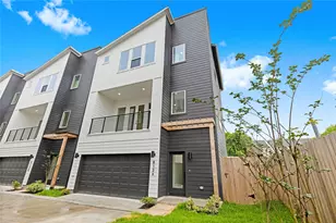 812 Elkhart St, Houston, TX 77091 - Photo 2