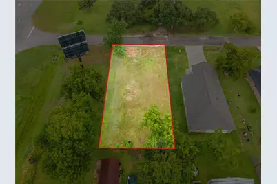 411 E Travis Street, Brazoria, TX 77422 - Photo 6