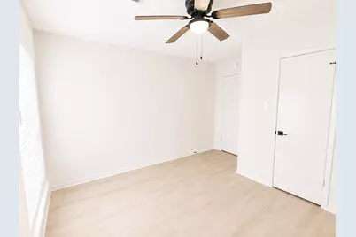 204 Royal Oaks Street, Huntsville, TX 77320 - Photo 30