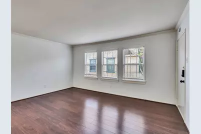 5230 Arboles Drive #4, Houston, TX 77035 - Photo 6