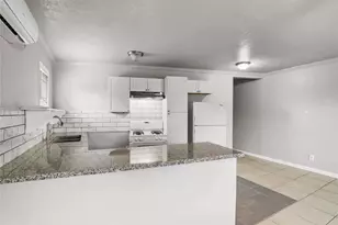 4811 Oakland St, Houston, TX 77023 - Photo 4