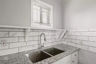 4811 Oakland St, Houston, TX 77023 - Photo 6