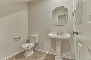 89 N Apple Springs Cir, The Woodlands, TX 77382 - Photo 30