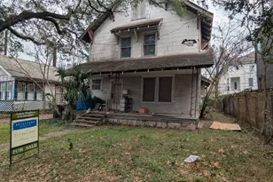 2009 Taft St, Houston, TX 77006 - Photo 2
