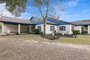 1314 N Tammye Ln, Madisonville, TX 77864 - Photo 2